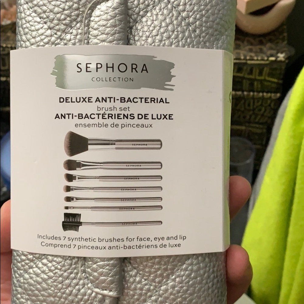 make up brushes